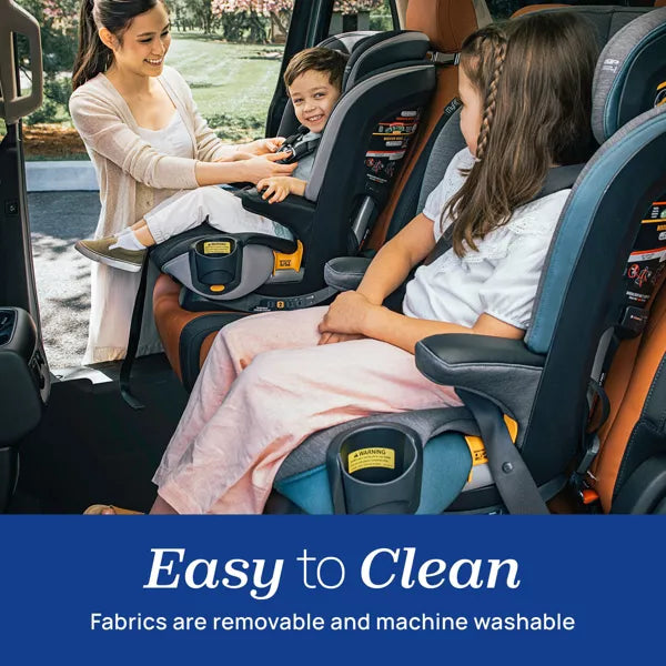 Family with children in car seats, emphasizing ease of cleaning.