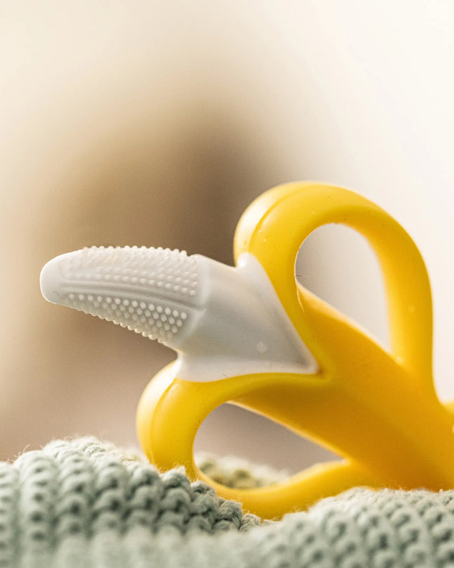Nuby™ NanaNubs Banana Massaging Toothbrush for Babies (3m+)